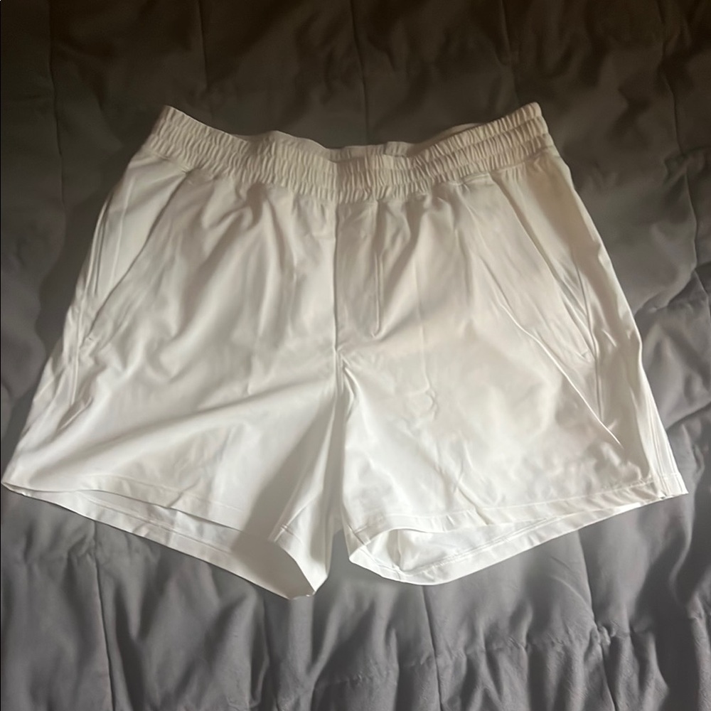 Lululemon Pacebreaker Bone White